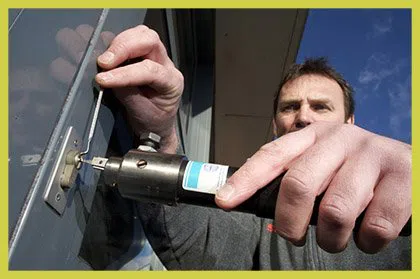 First-Class Locksmith Store Phoenix, AZ 602-687-4449 First-Class Locksmith Store Phoenix, AZ 602-687-4449 - 17-Emergency-Locks-Locksmith