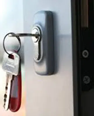 First-Class Locksmith Store  Phoenix, AZ 602-687-4449 - sb-com-01
